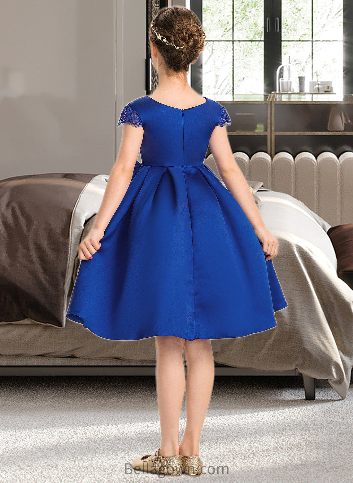 Christina A-Line Scoop Neck Knee-Length Satin Junior Bridesmaid Dress With Lace Bow(s) DNP0013422