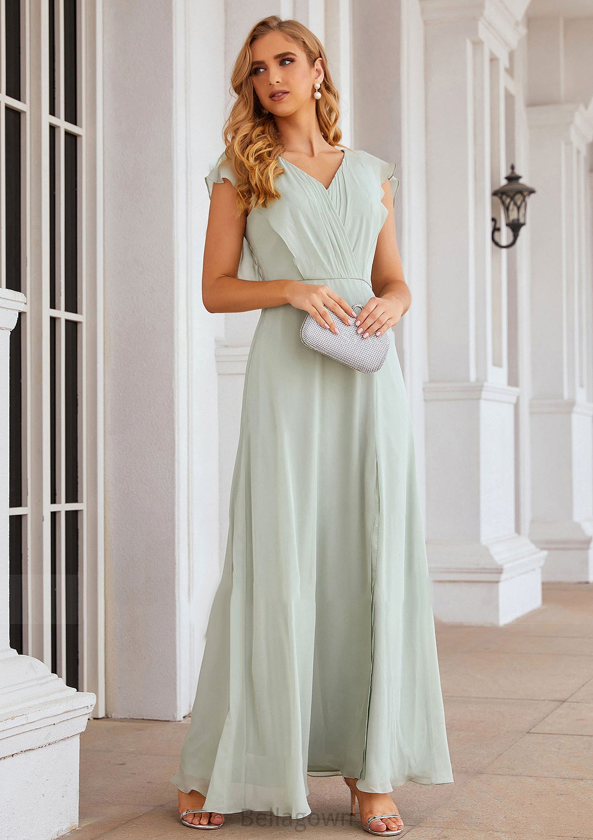 A-line V Neck Sleeveless Long/Floor-Length Chiffon Bridesmaid Dresses With Pleated Split Zoie DNP0025372