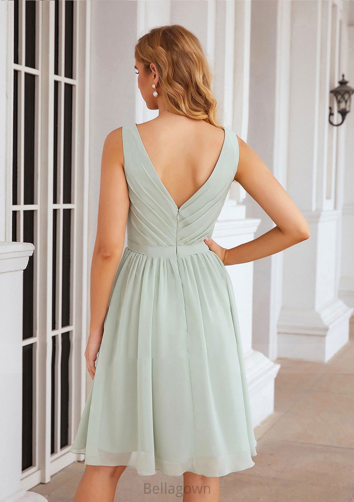 A-line V Neck Sleeveless Chiffon Knee-Length Bridesmaid Dresses With Pleated Waistband Macey DNP0025383