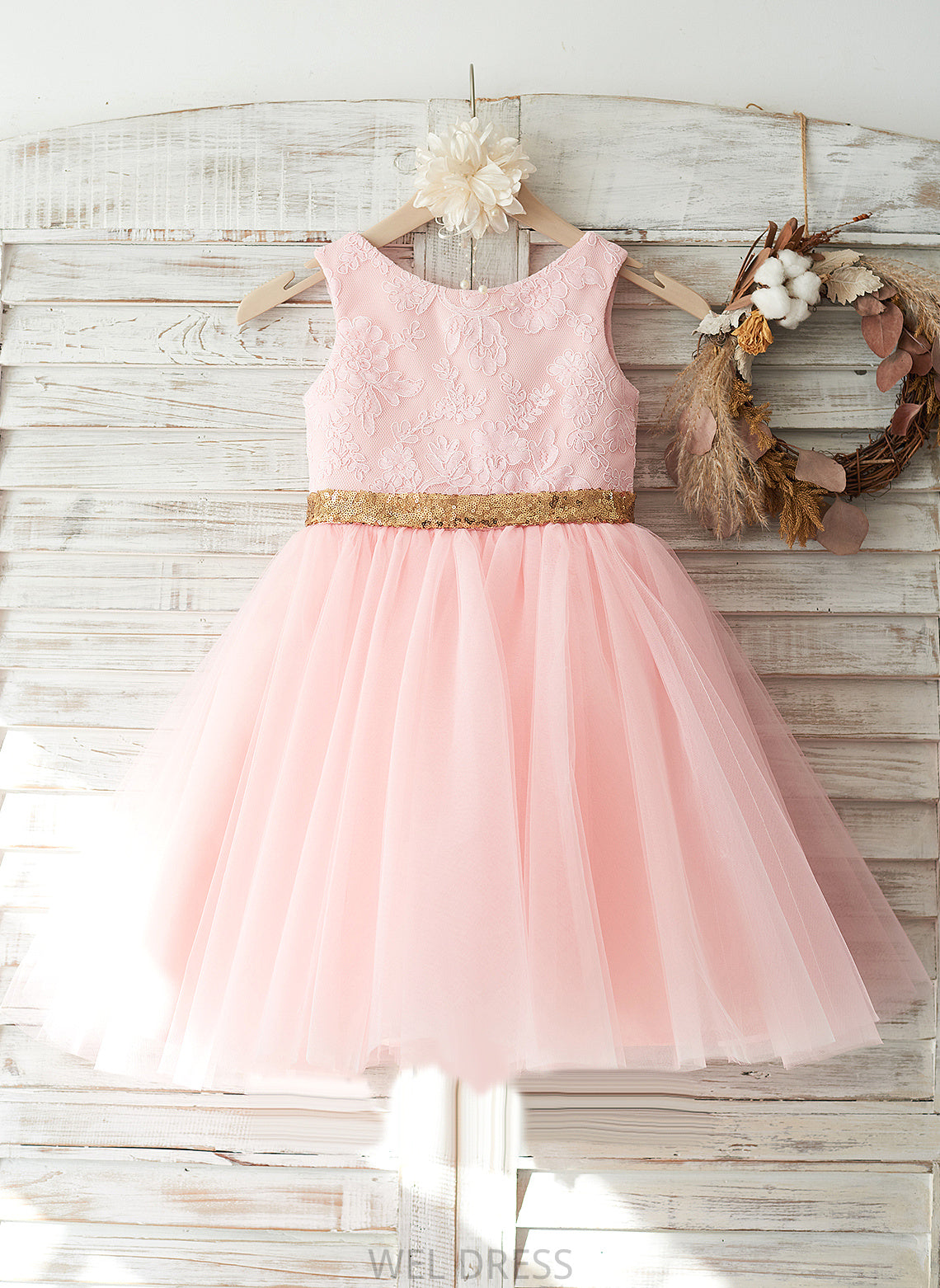 Tulle/Lace/Sequined Back Alyvia Girl Bow(s)/V Sleeveless Dress - A-Line Knee-length Neck Scoop With Flower Flower Girl Dresses