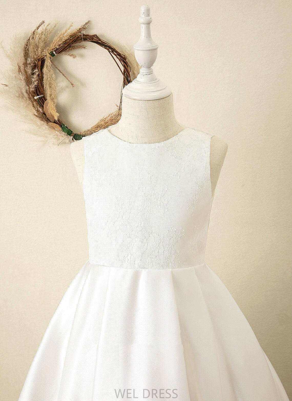 Satin/Tulle/Lace Ball-Gown/Princess Flower Girl Dresses Sleeveless Sash Scoop - Dress Girl With Leia Neck Train Flower Sweep