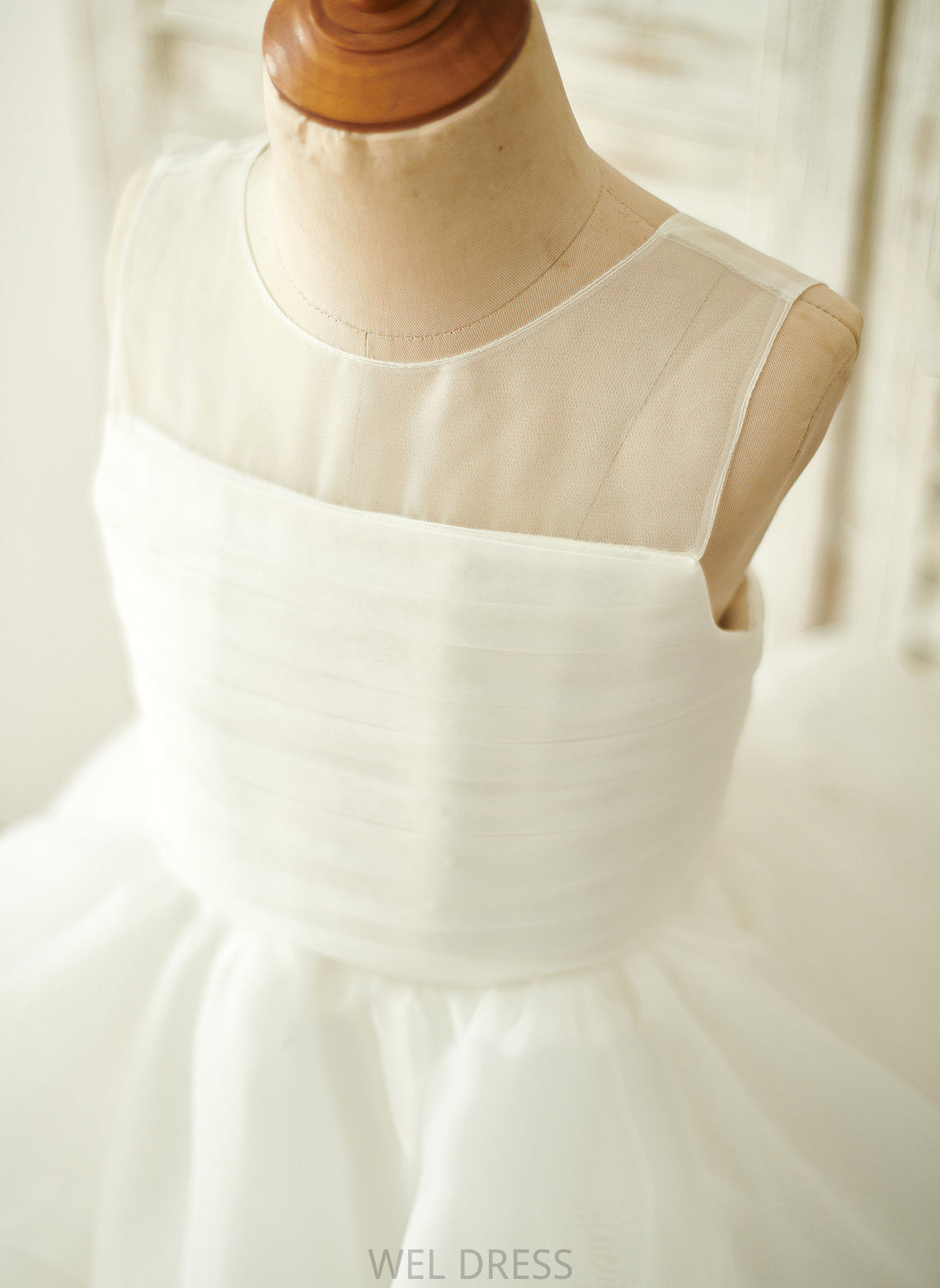 - Dress Organza Back V Scoop Girl Flower Knee-length Ball-Gown/Princess Flower Girl Dresses With Erica Sleeveless Neck